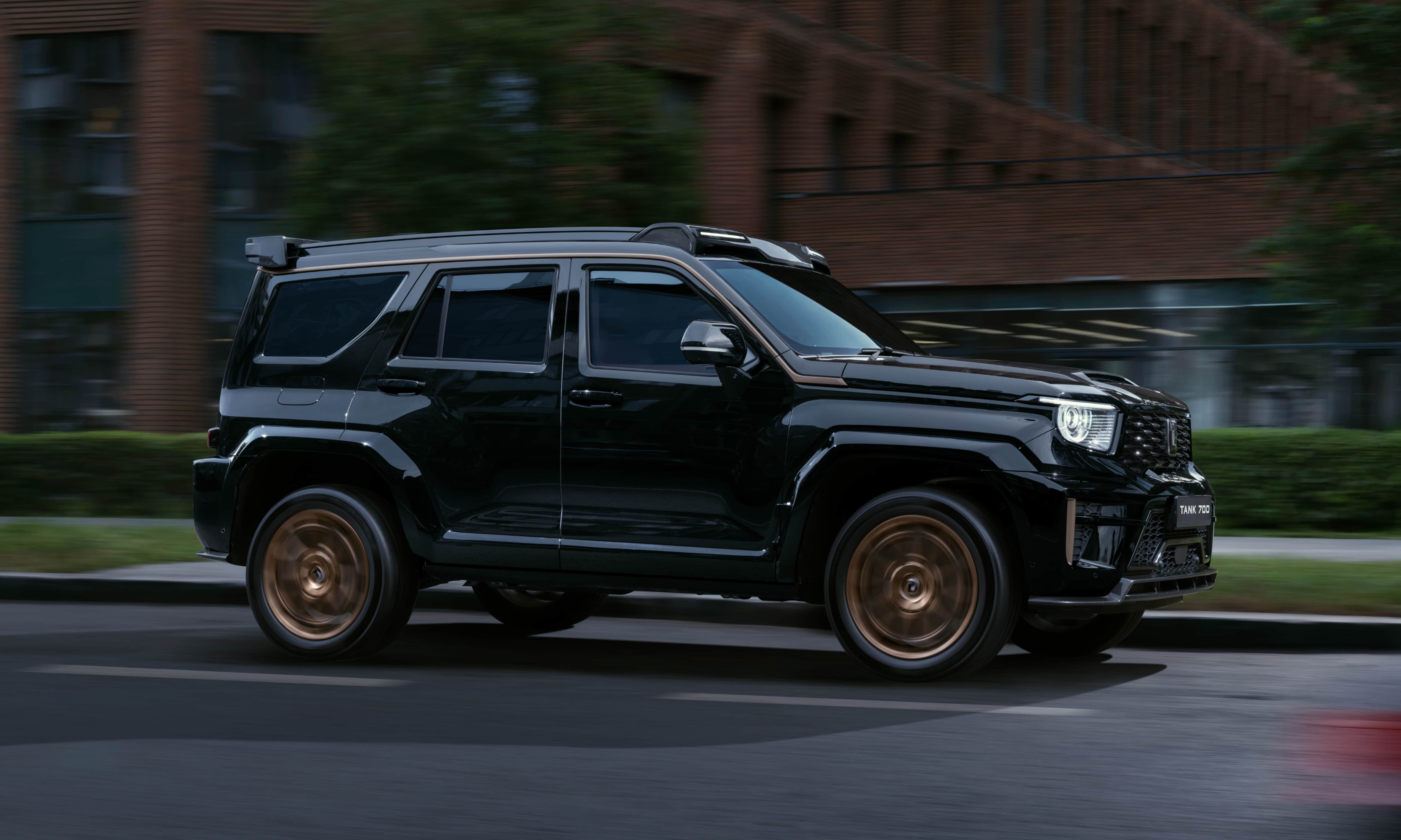 Расход топлива TANK 700